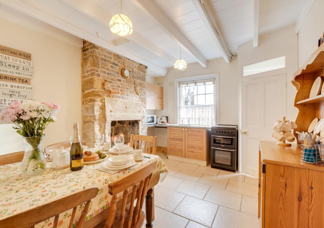 Alice Cottage Robin Hood's Bay Extérieur photo