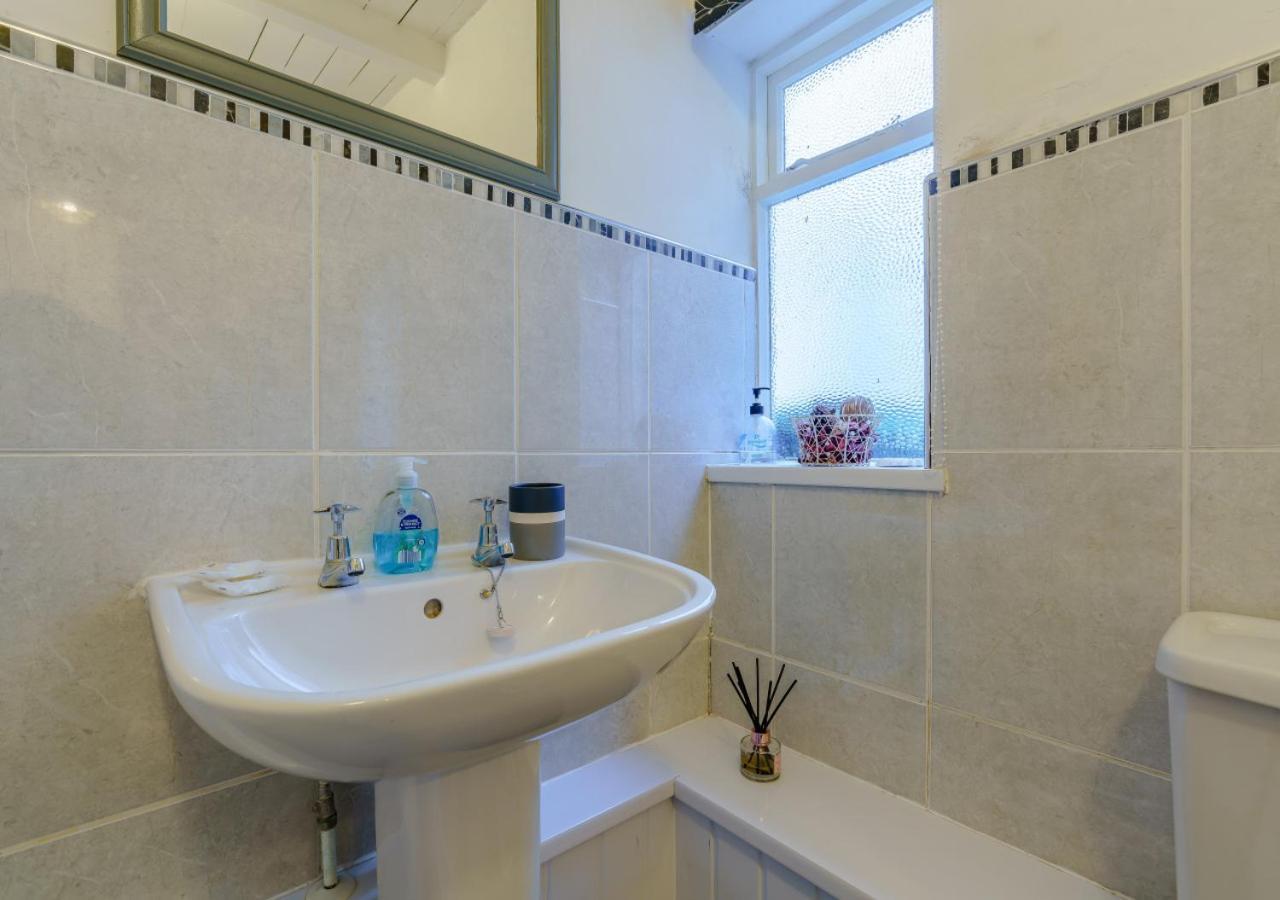 Alice Cottage Robin Hood's Bay Extérieur photo