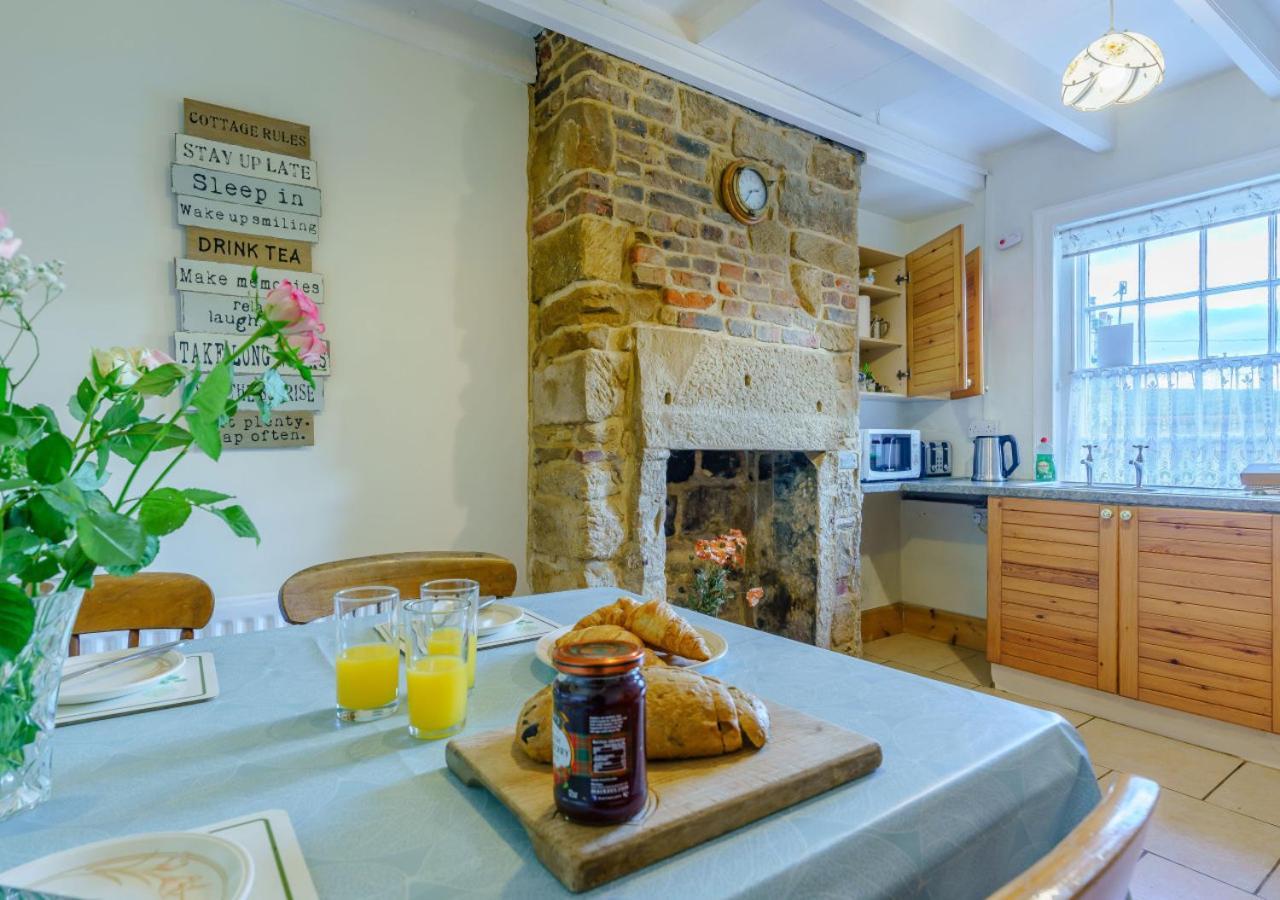 Alice Cottage Robin Hood's Bay Extérieur photo